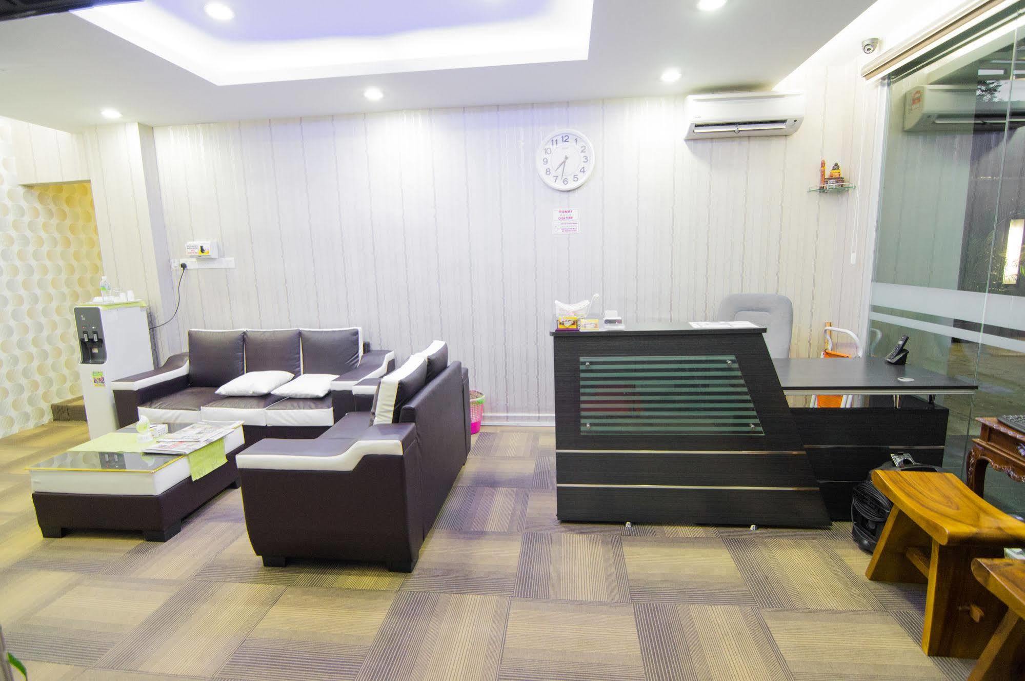 Tkl Hotel